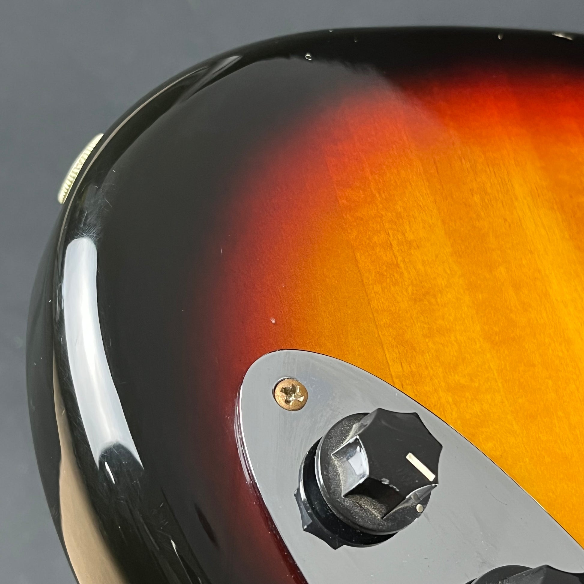 Squier Jaguar Bass
