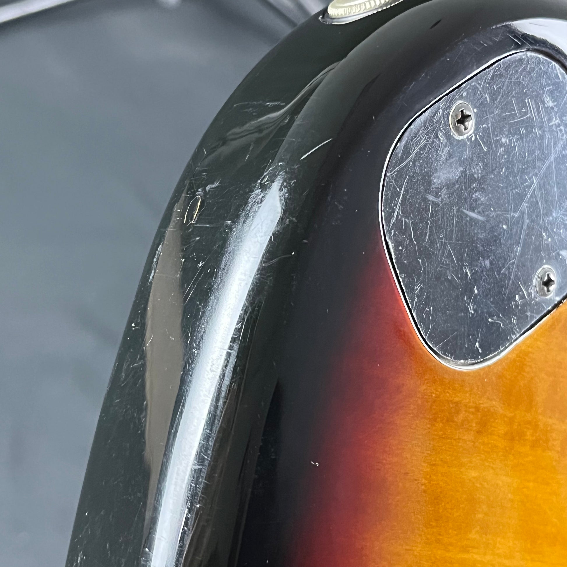 Squier Jaguar Bass