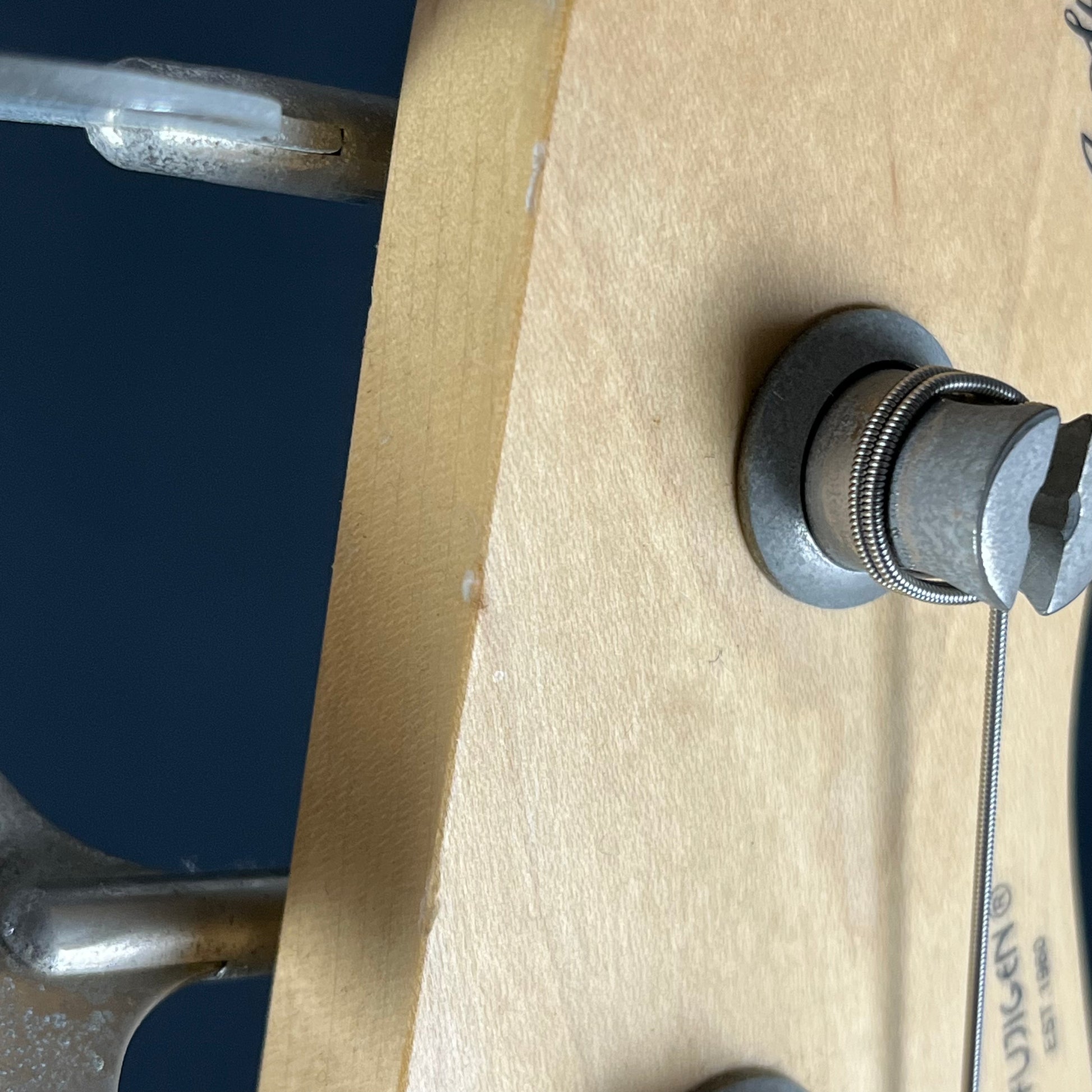 FGN Japan J-Standard Jazz Bass