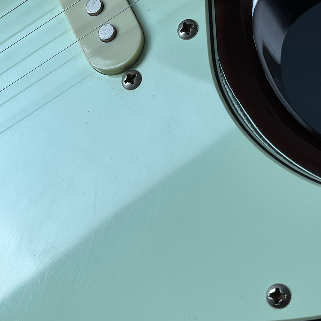 Squier FSR Affinity Stratocaster Honey Burst