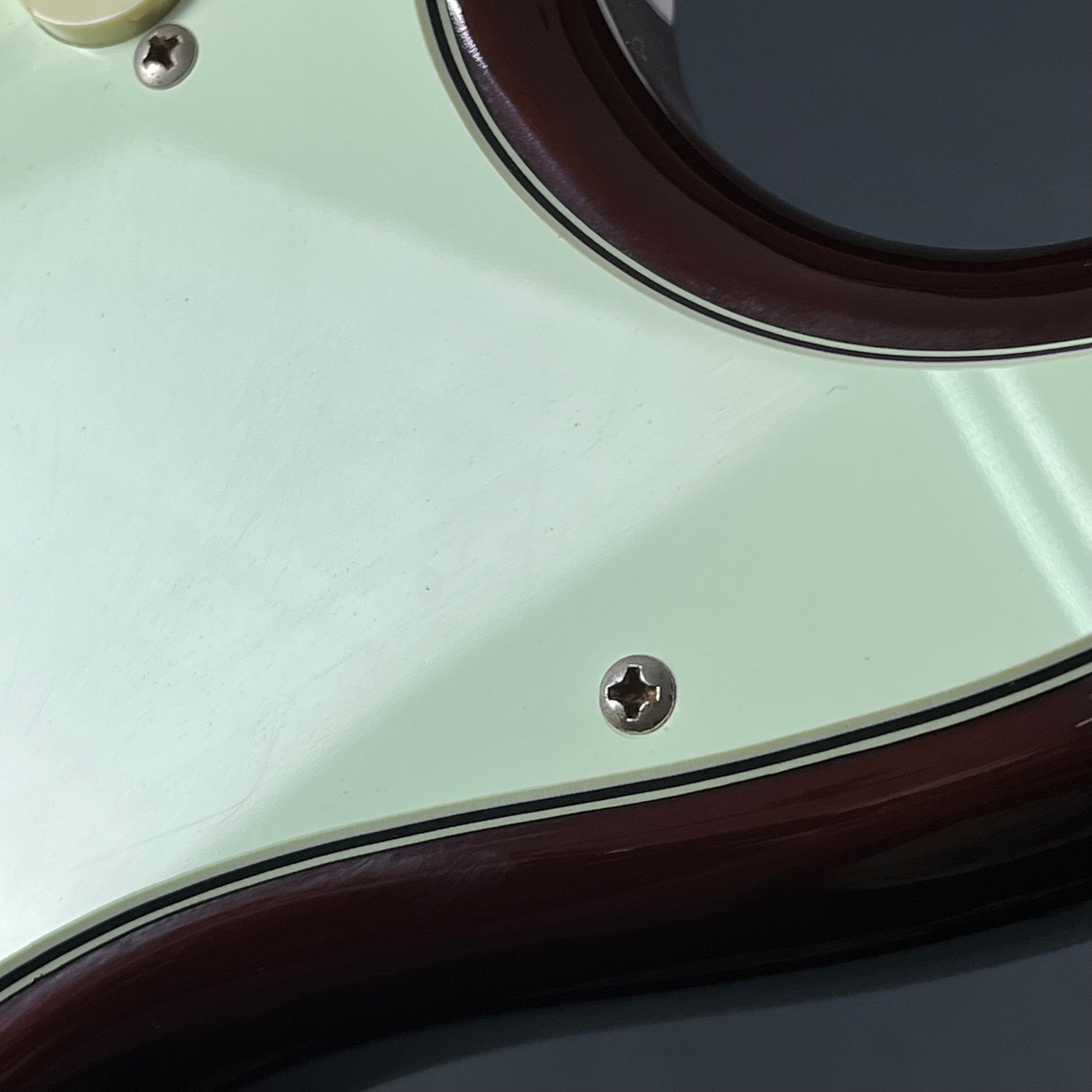 Squier FSR Affinity Stratocaster Honey Burst