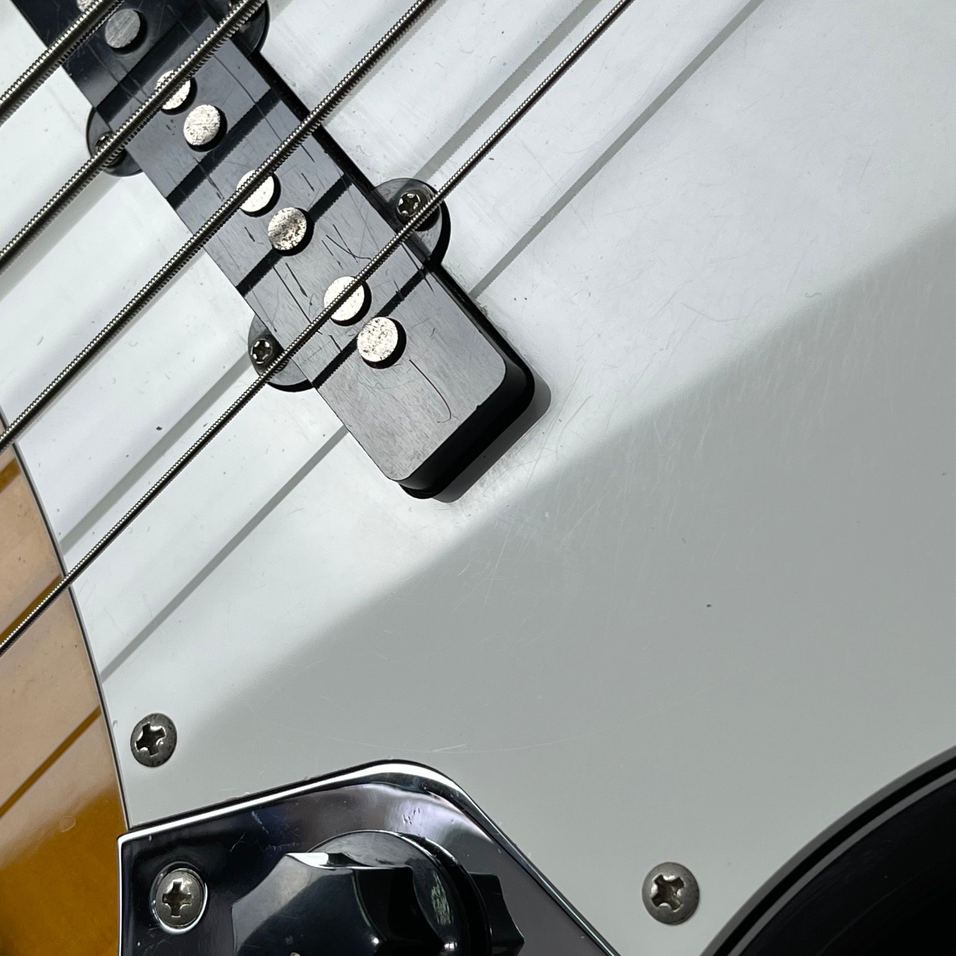 FGN Japan J-Standard Jazz Bass