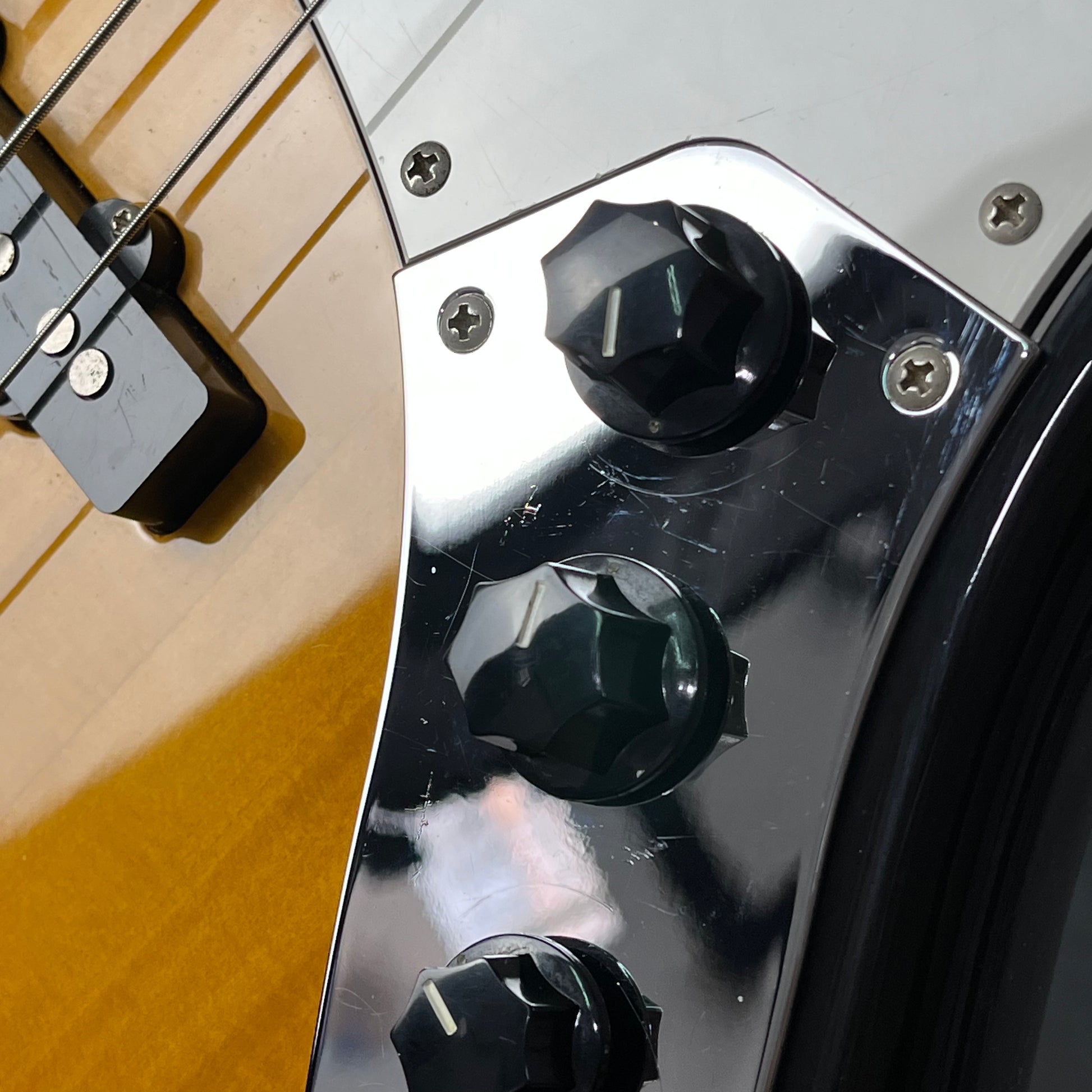 FGN Japan J-Standard Jazz Bass