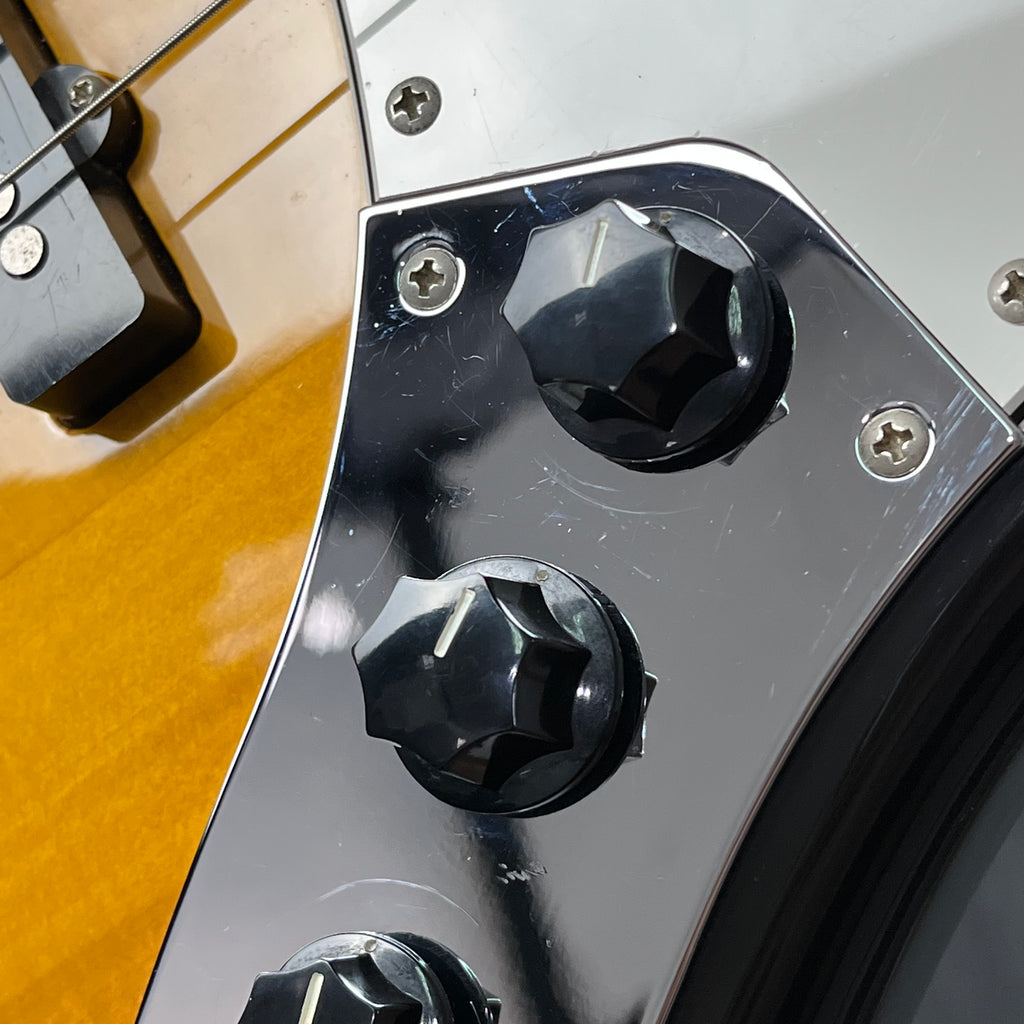 FGN Japan J-Standard Jazz Bass
