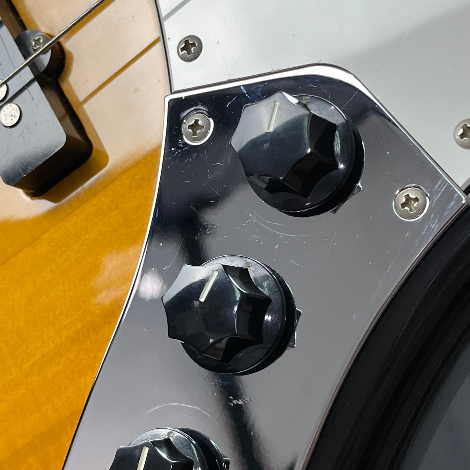 FGN Japan J-Standard Jazz Bass