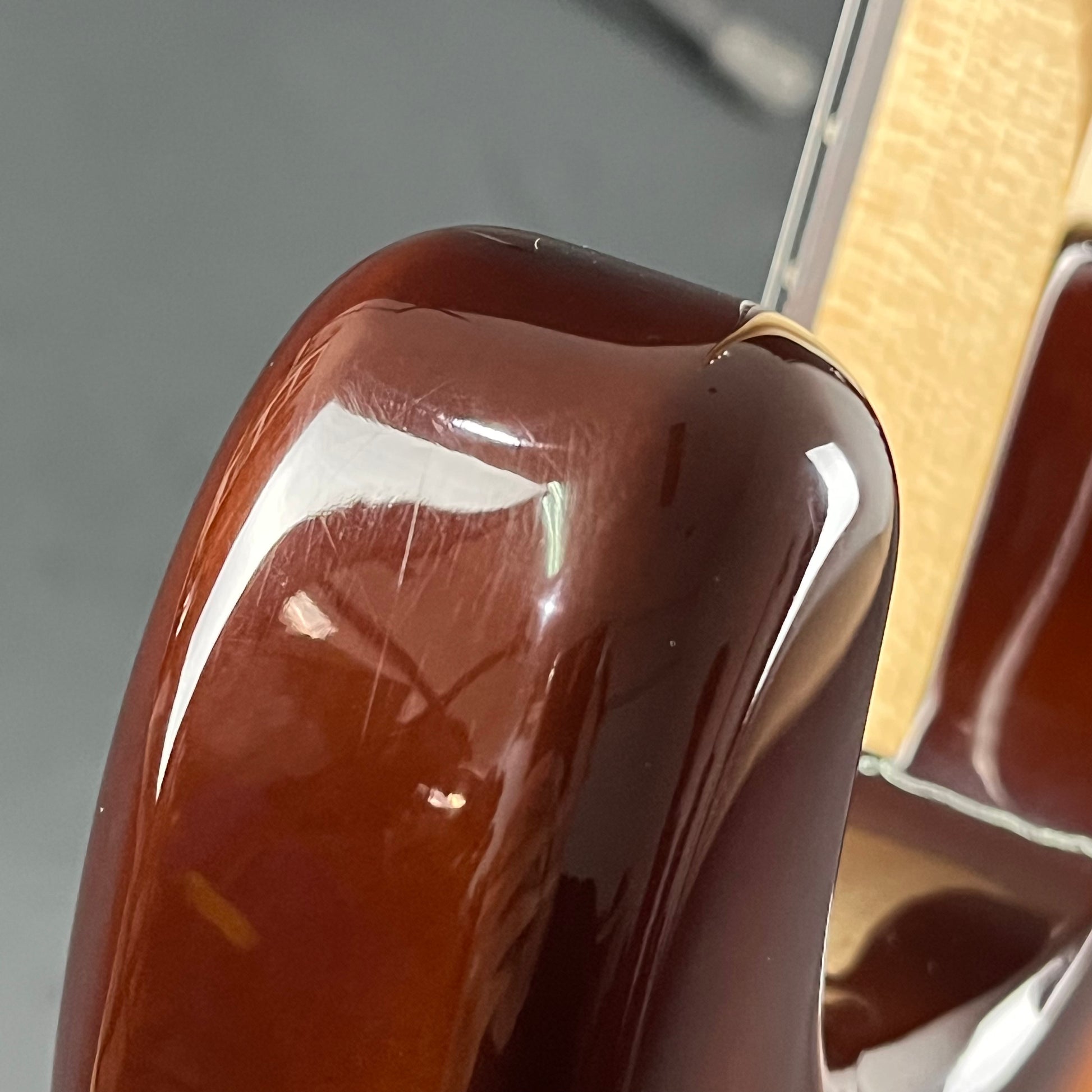 Squier FSR Affinity Stratocaster Honey Burst