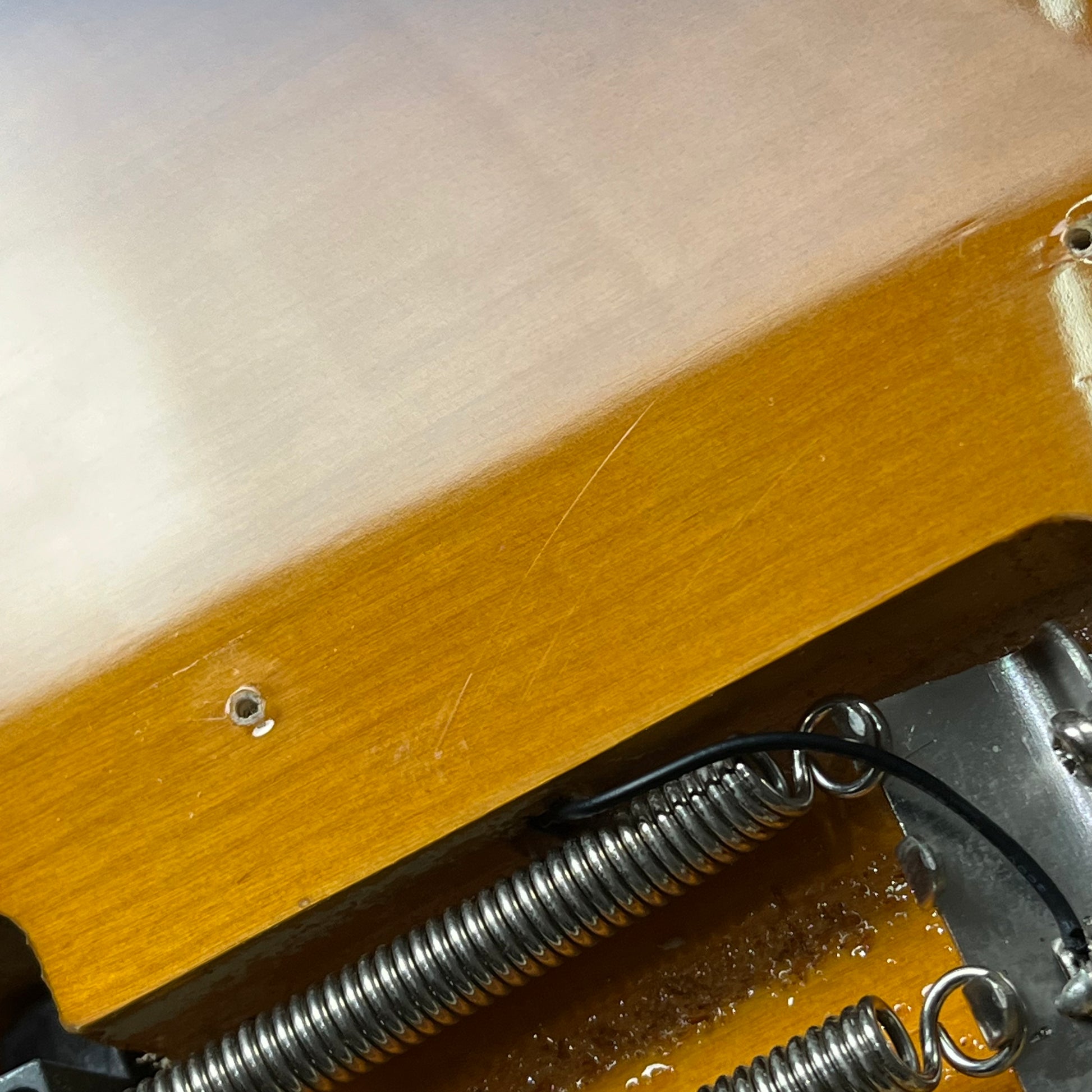 Squier FSR Affinity Stratocaster Honey Burst