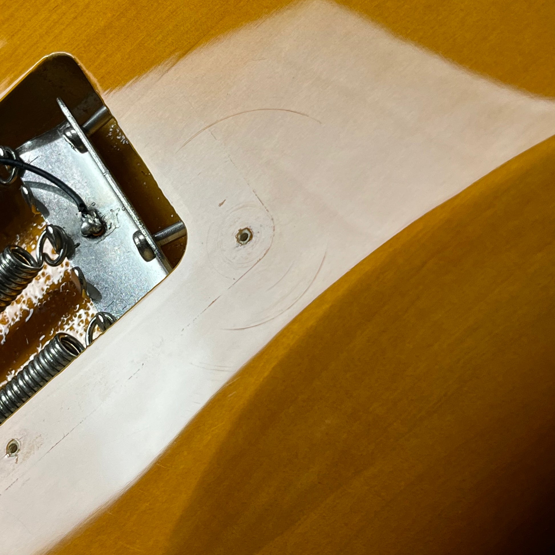 Squier FSR Affinity Stratocaster Honey Burst