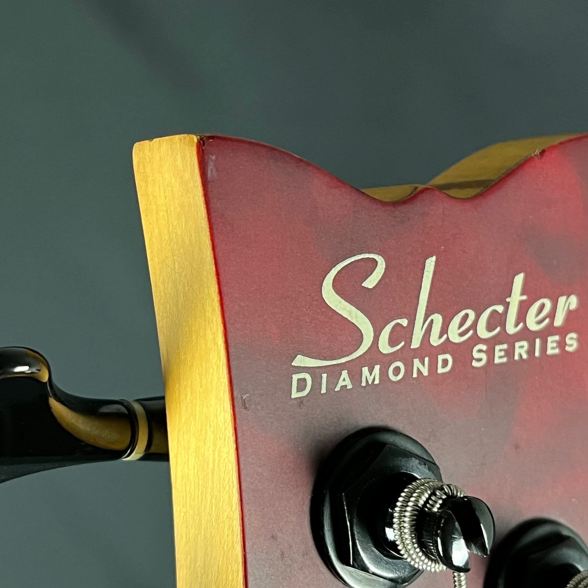 Schecter Stiletto Custom 5