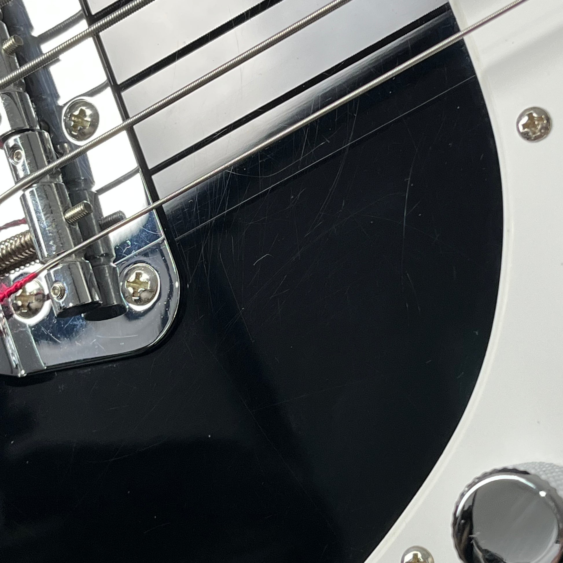 Squier Affinity Bronco Bass