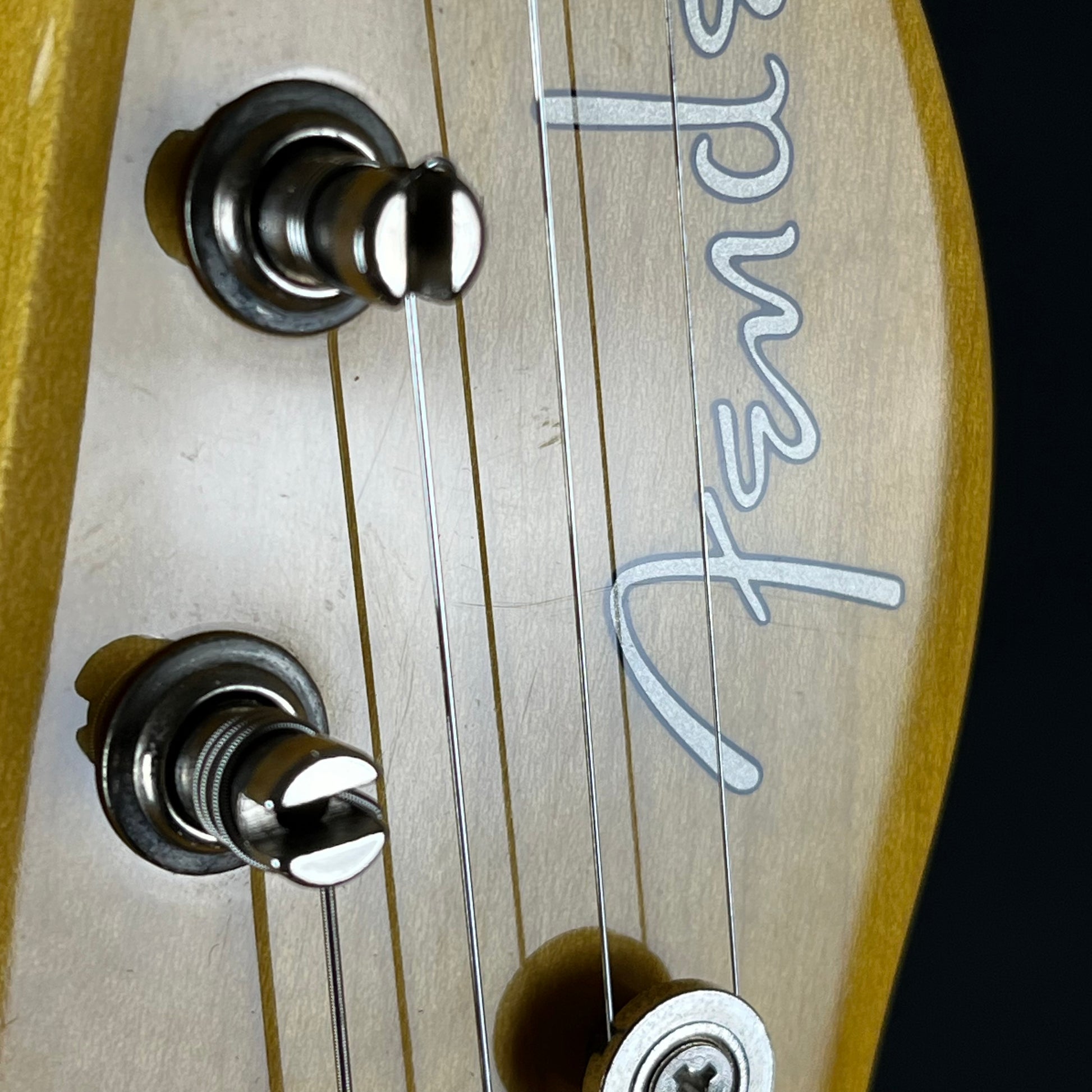 Fender Modern Player Telecaster Thinline Deluxe