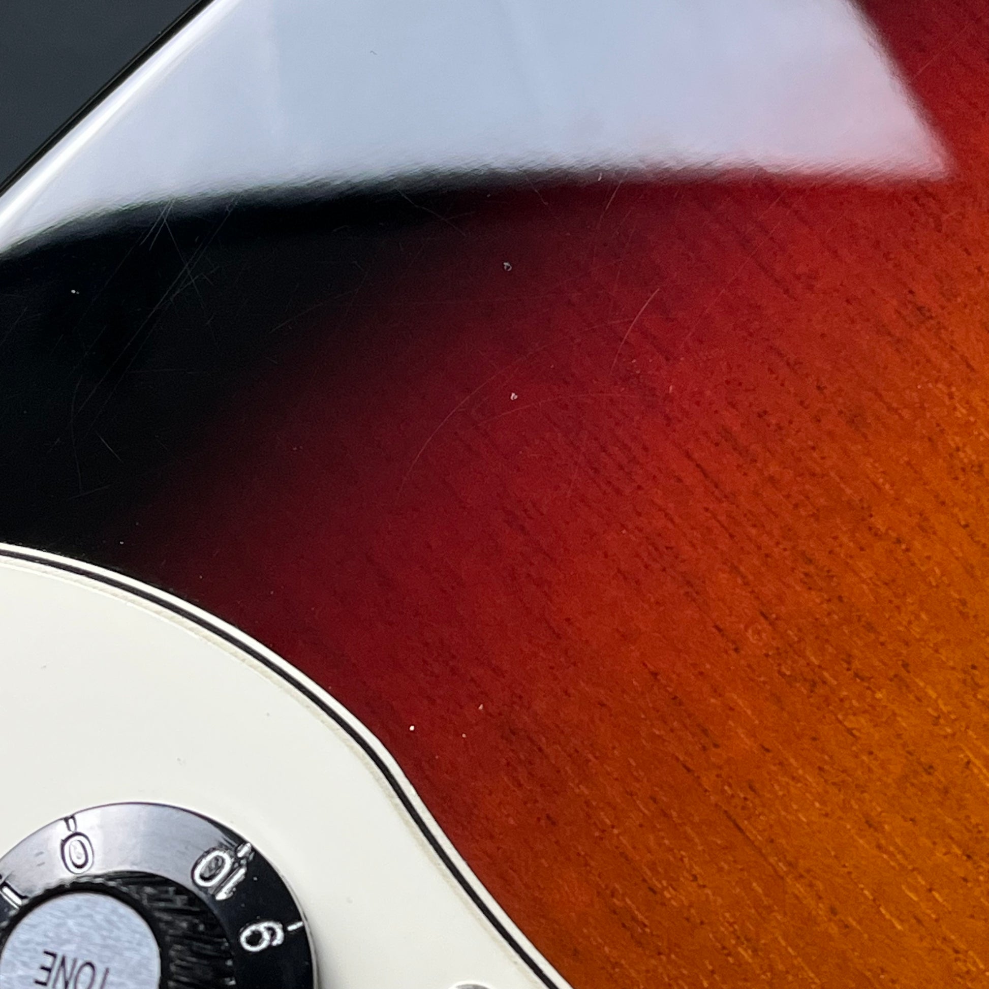 Fender Modern Player Telecaster Thinline Deluxe