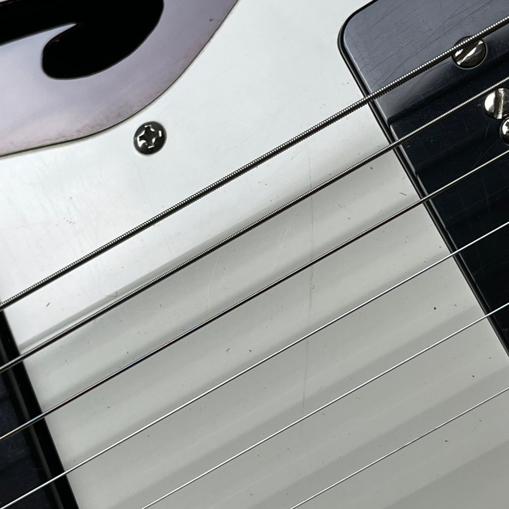 Fender Modern Player Telecaster Thinline Deluxe