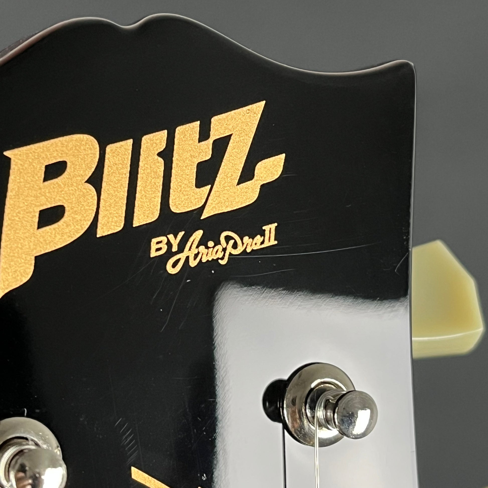 Blitz by Aria Pro II Leopard