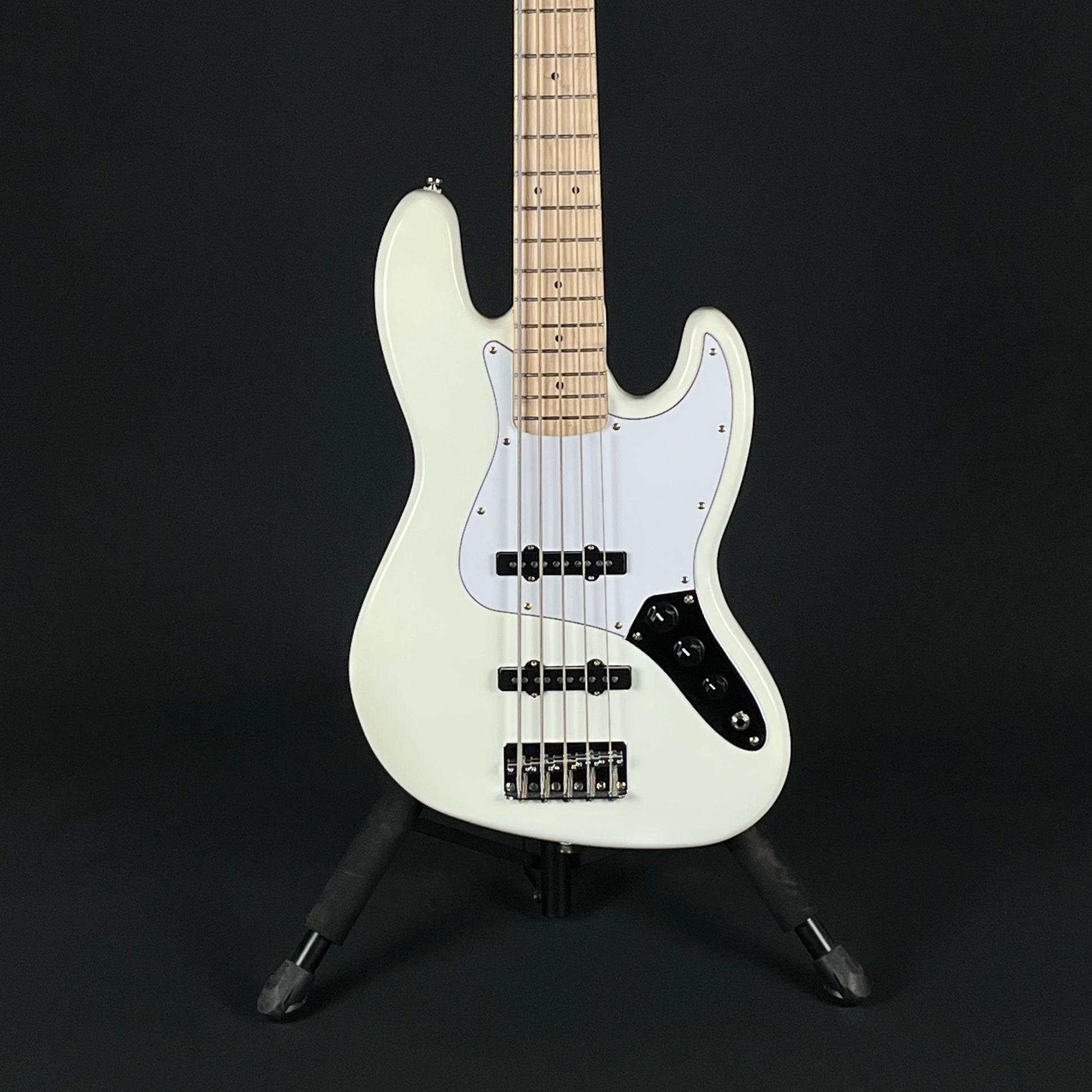 Squier Affinity Jazz bass V 2021