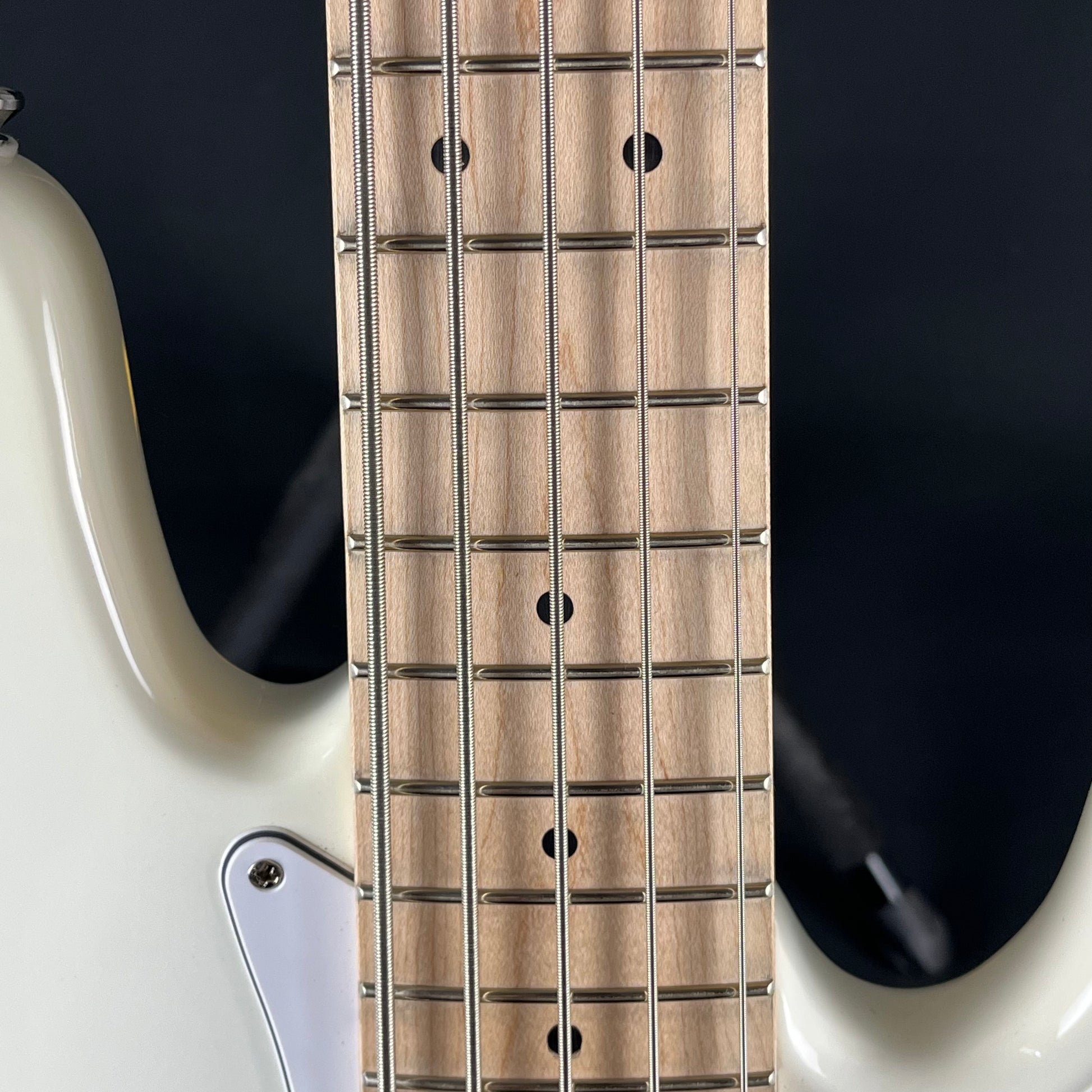 Squier Affinity Jazz bass V 2021