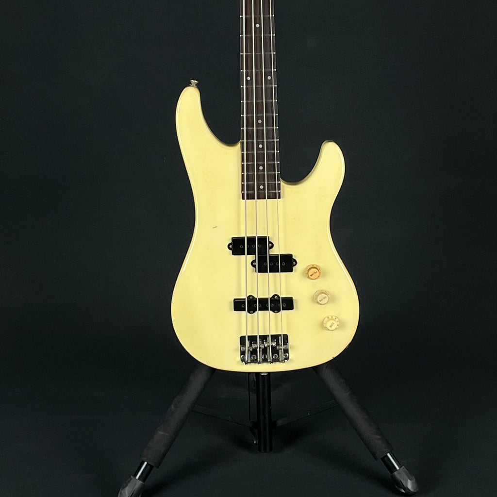 Fernandes PJ Bass