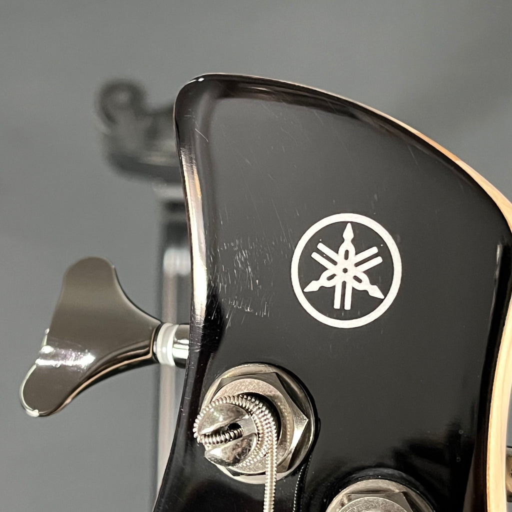 YAMAHA TRBX304 Bass