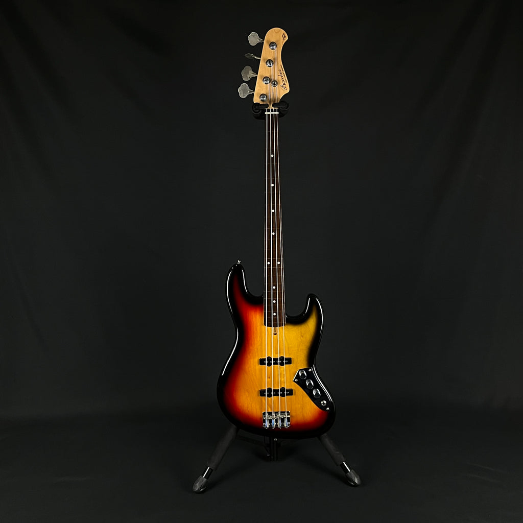 Bacchus Global Series Fretless Bass 3TS
