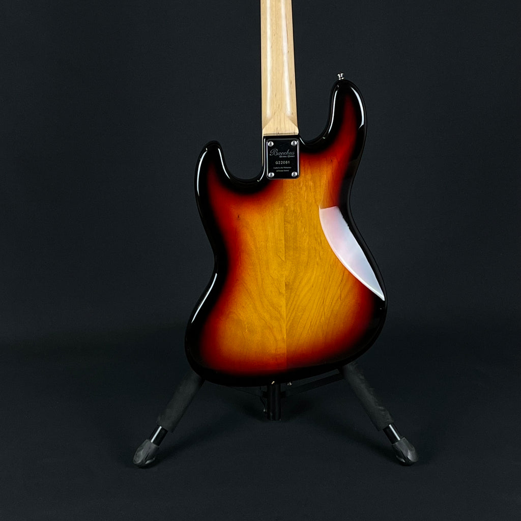 Bacchus Global Series Fretless Bass 3TS