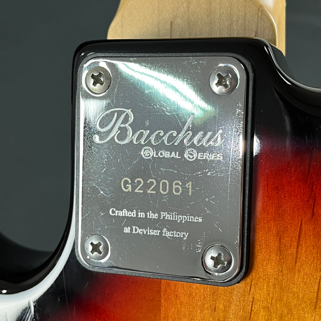Bacchus Global Series Fretless Bass 3TS