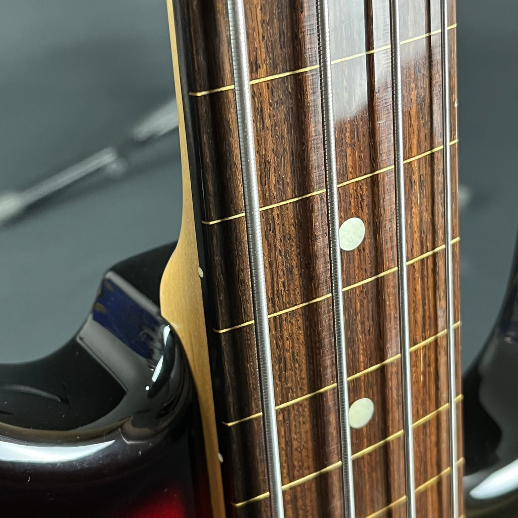 Bacchus Global Series Fretless Bass 3TS