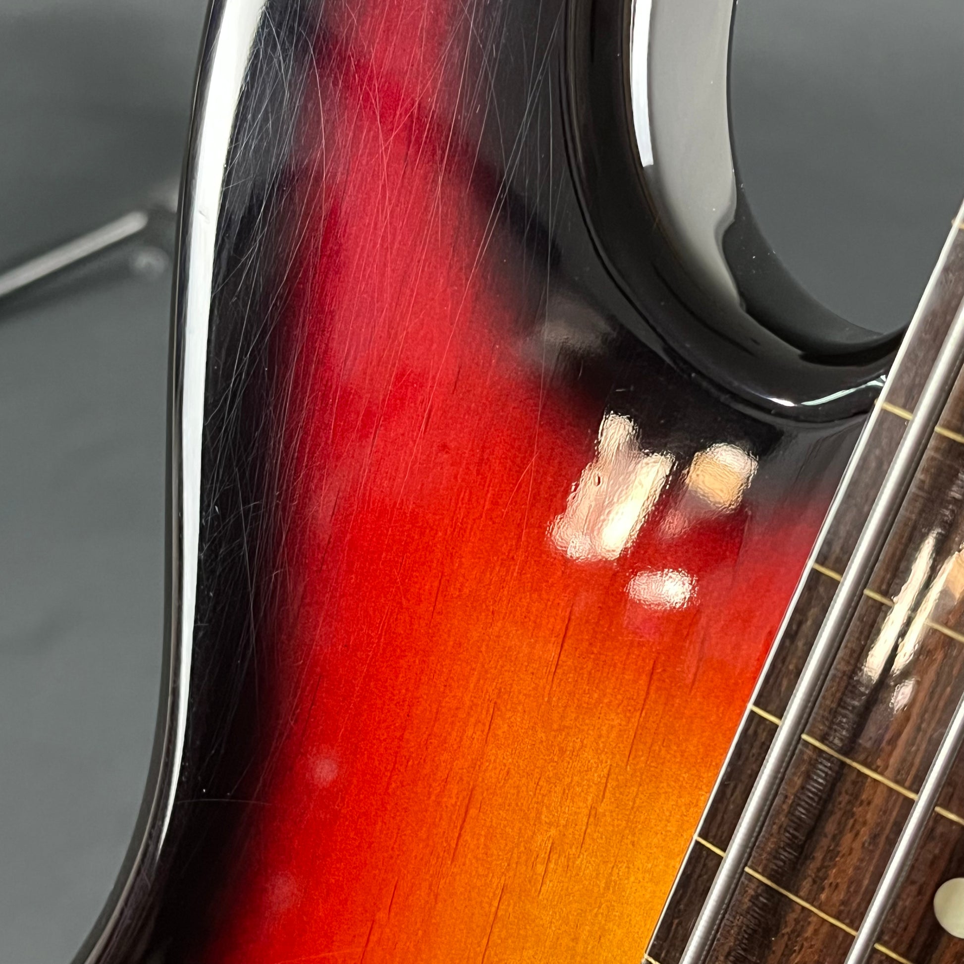 Bacchus Global Series Fretless Bass 3TS