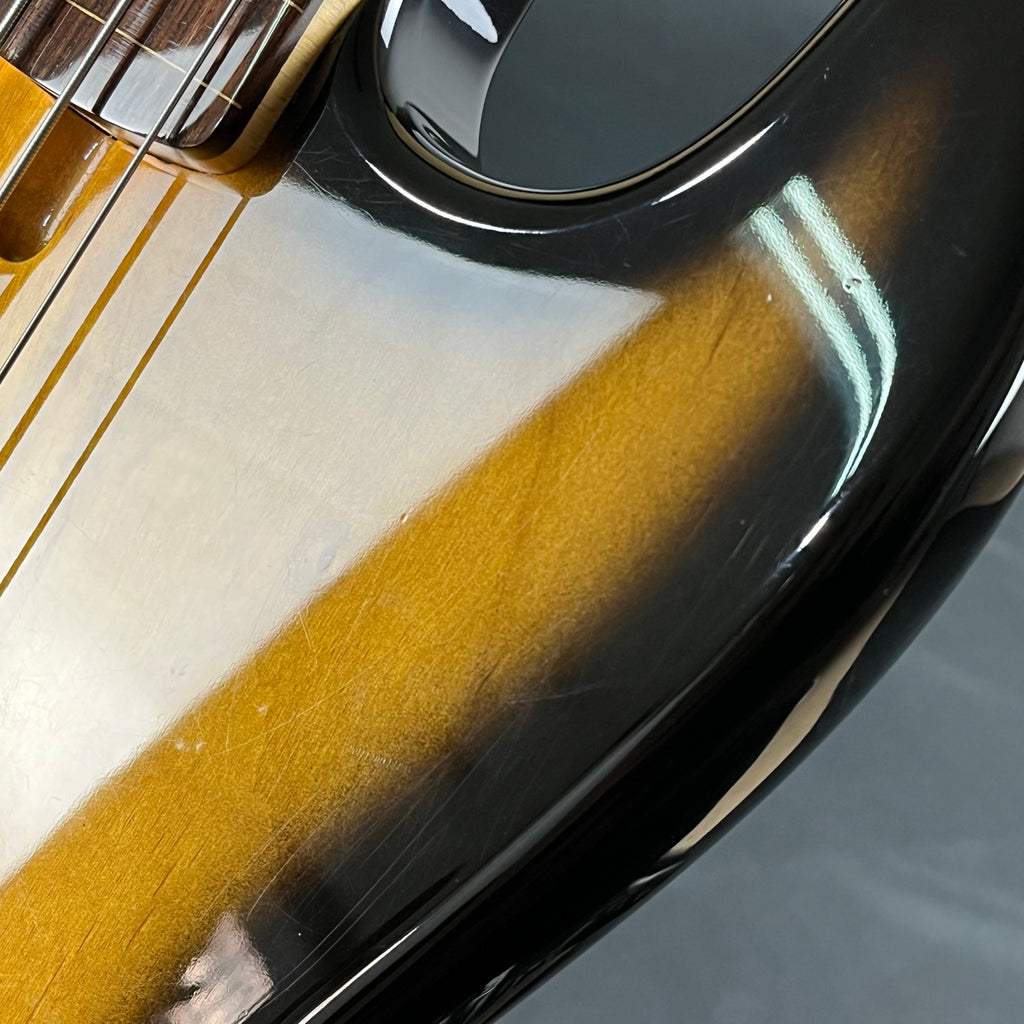 Bacchus Global Series Fretless Bass 3TS