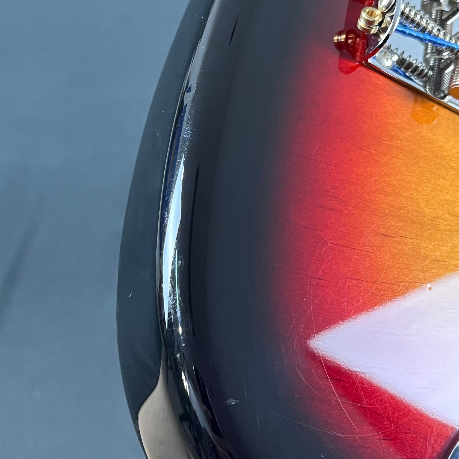 Bacchus Global Series Fretless Bass 3TS