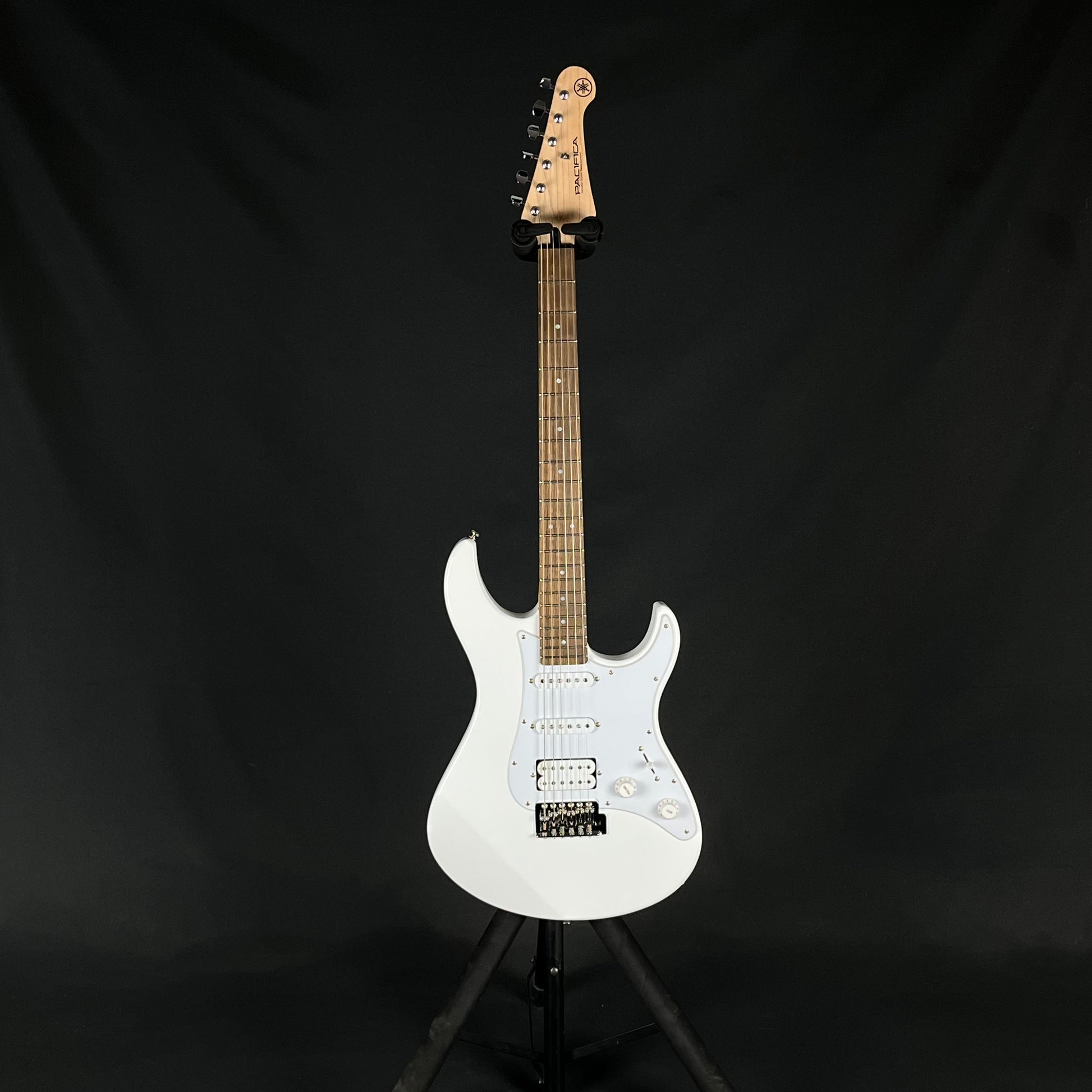 Pac012 Wht YAMAHA PAC012 | UNISOUND BANGKOK กีตาร์ไฟฟ้า กีตาร์มือสอง เบสมือสอง ...