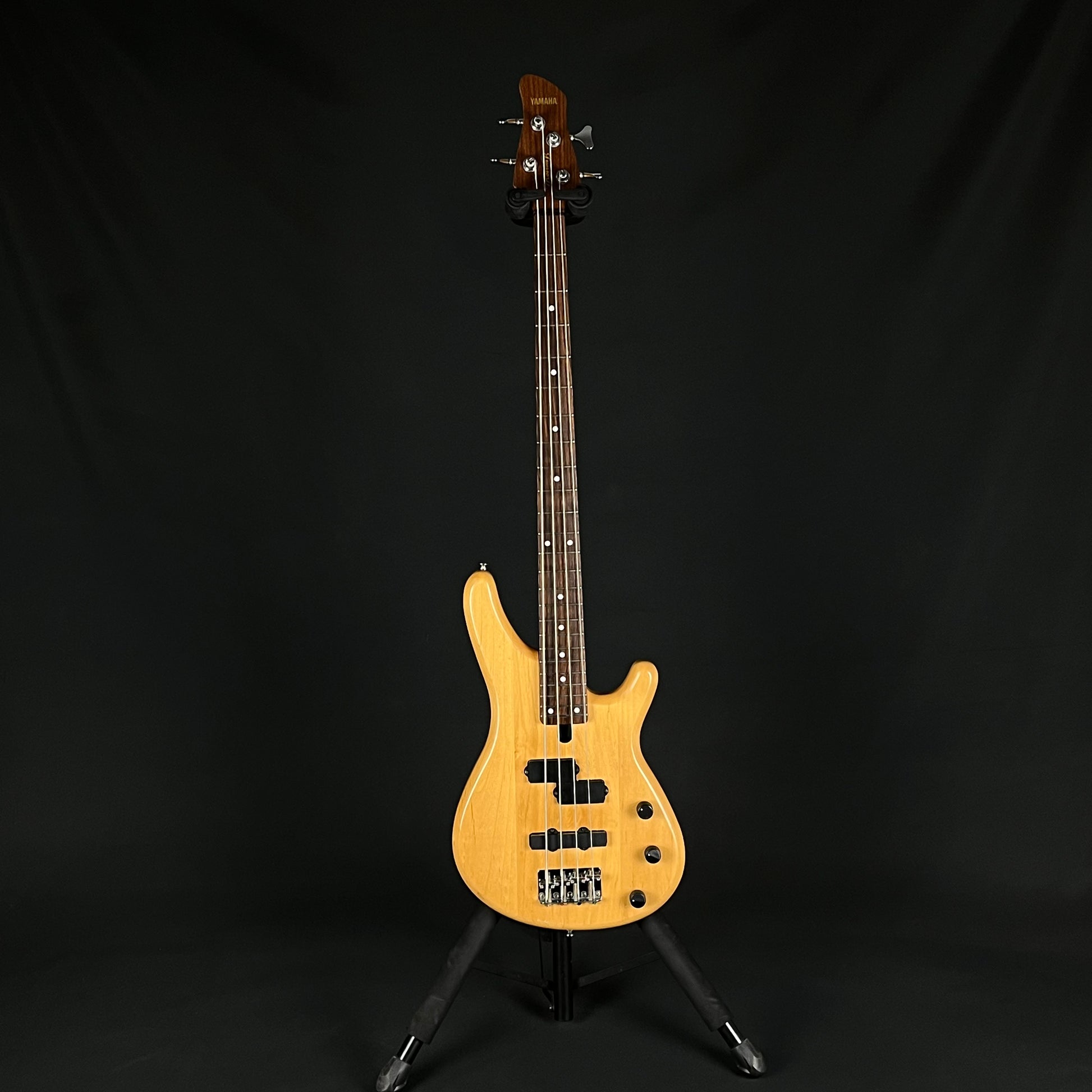 YAMAHA MB40 Bass