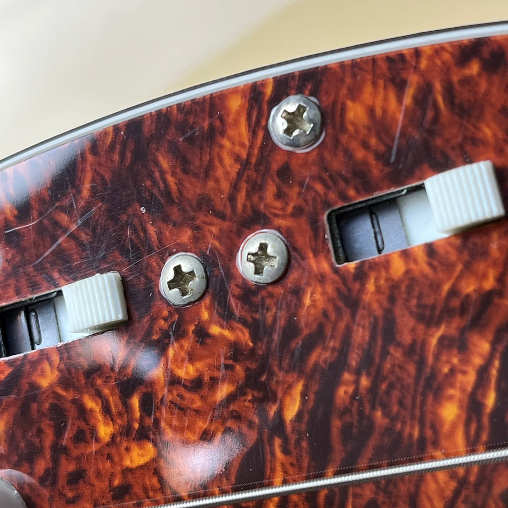 Squier Vintage Modified Mustang