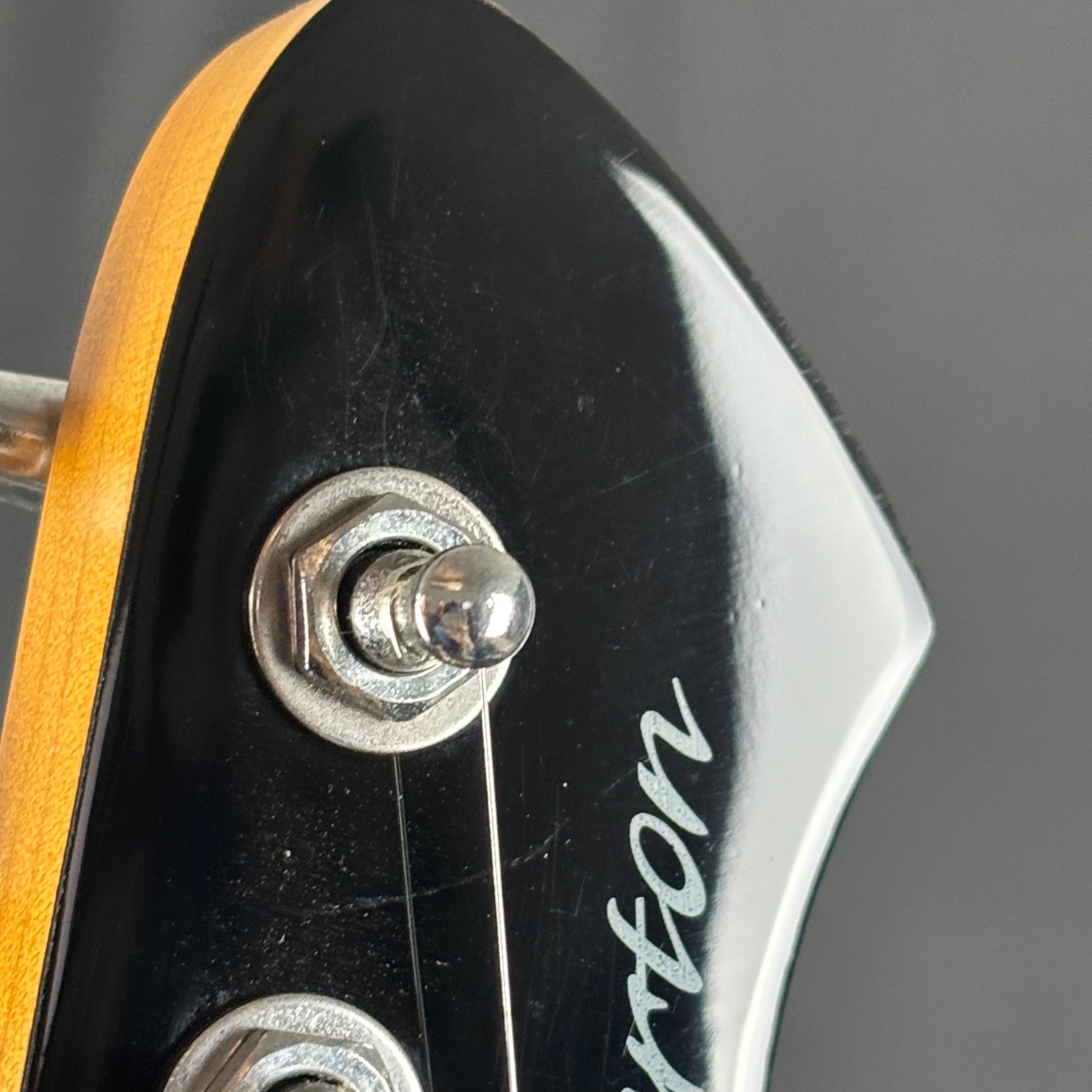 ARIA Pro II 714-BLACK