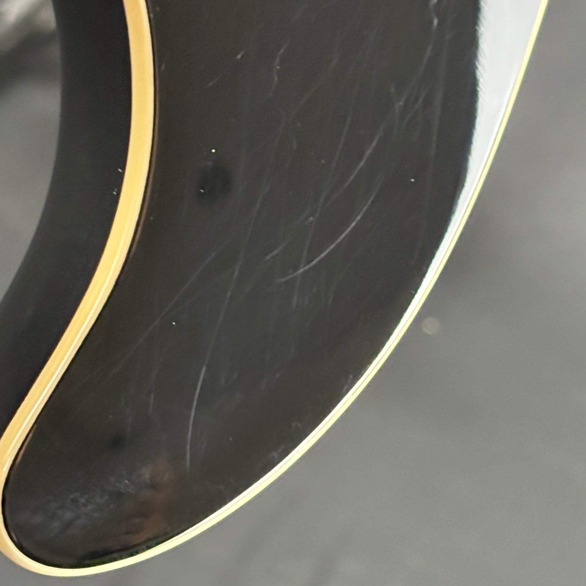 ARIA Pro II 714-BLACK