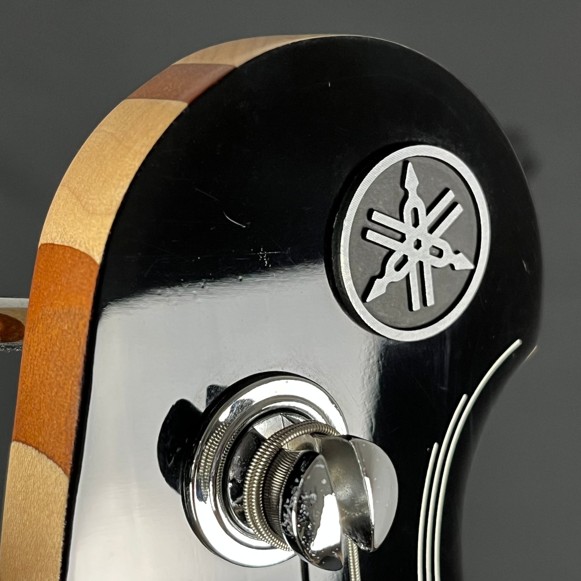 YAMAHA BB434 Bass