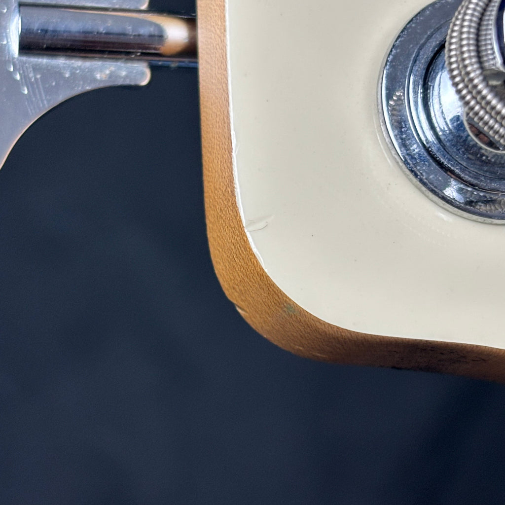 YAMAHA BB414X Bass