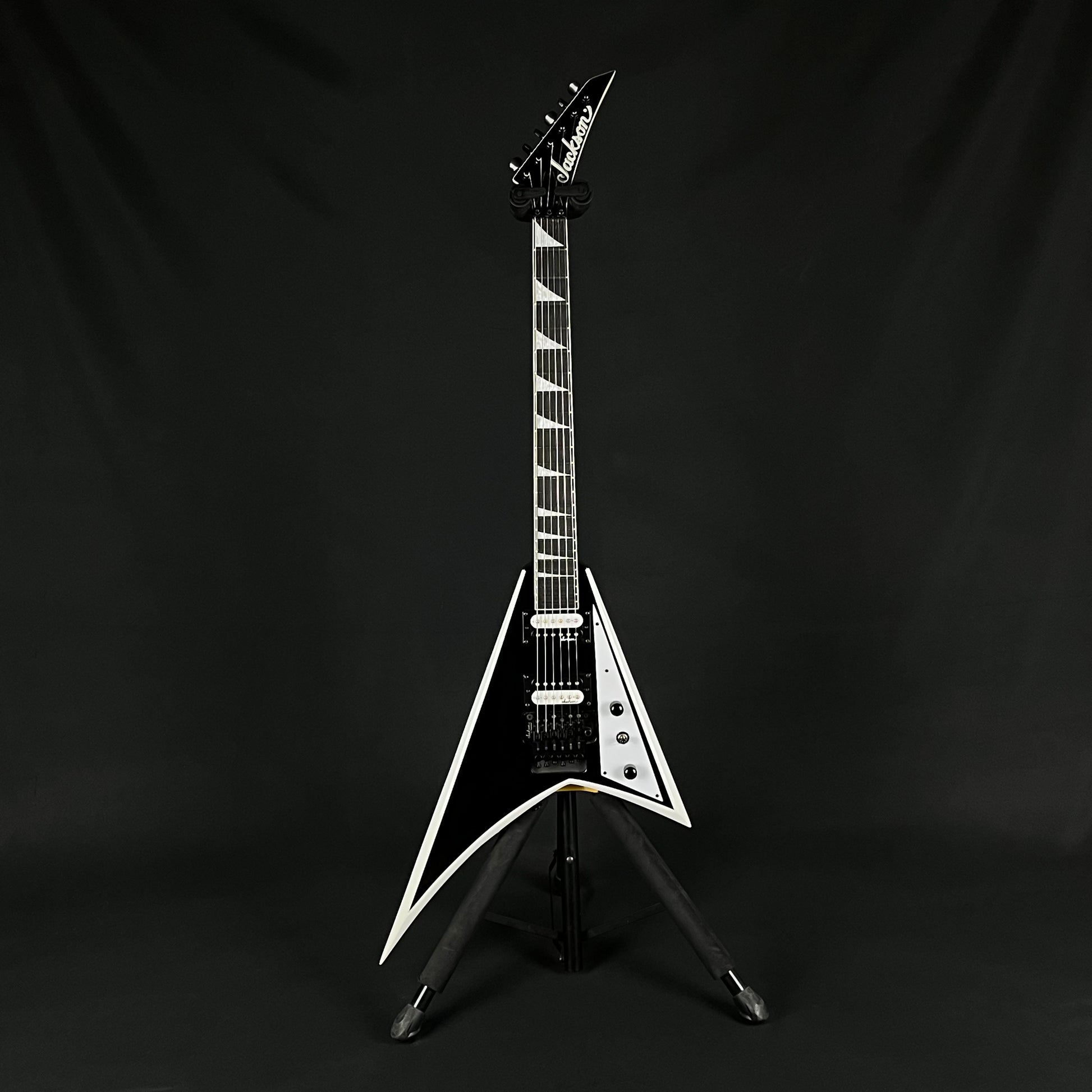 Jackson JS Series Rhoads JS32