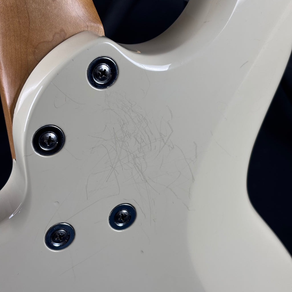 YAMAHA BB414X Bass