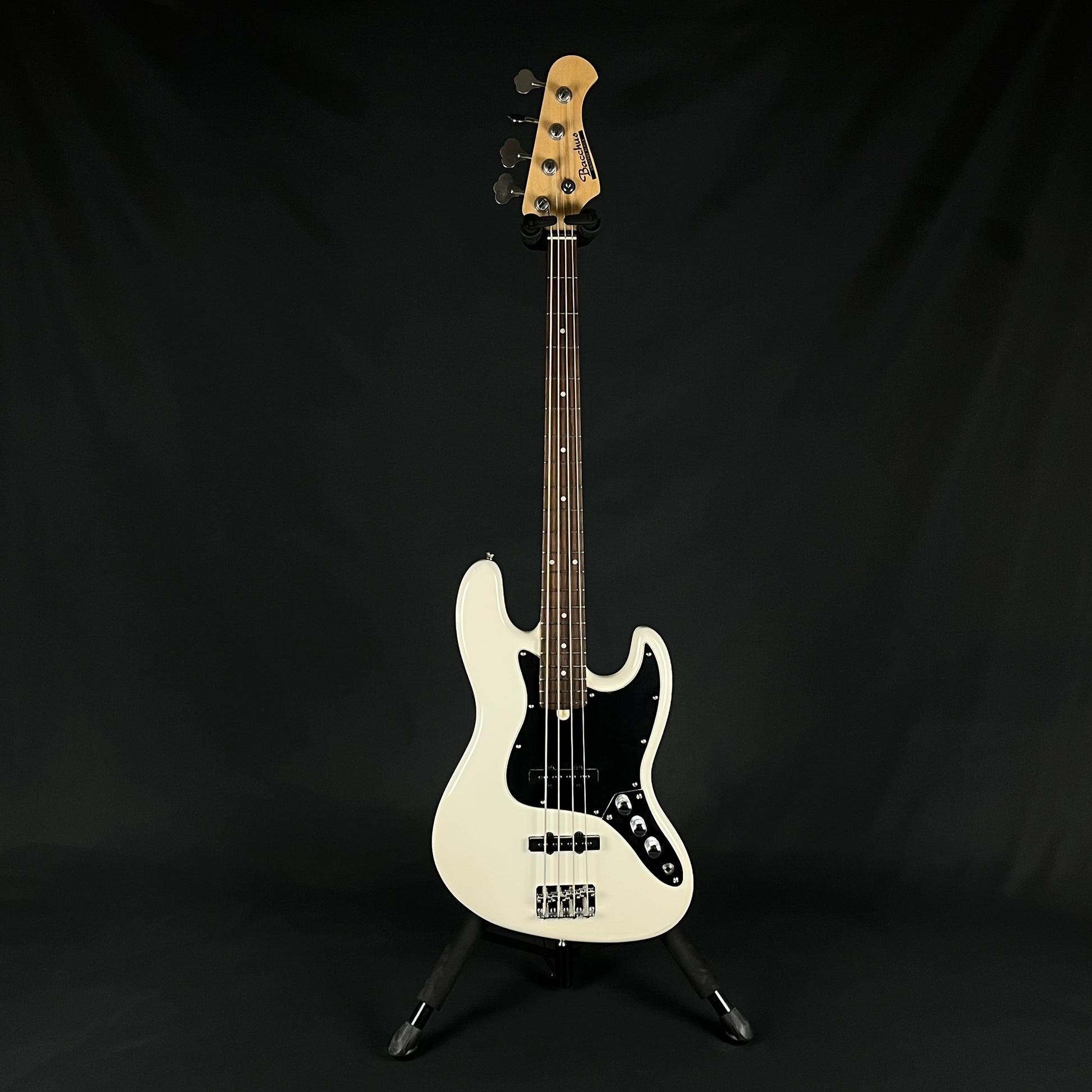 Bacchus Universe Series Jazz Bass