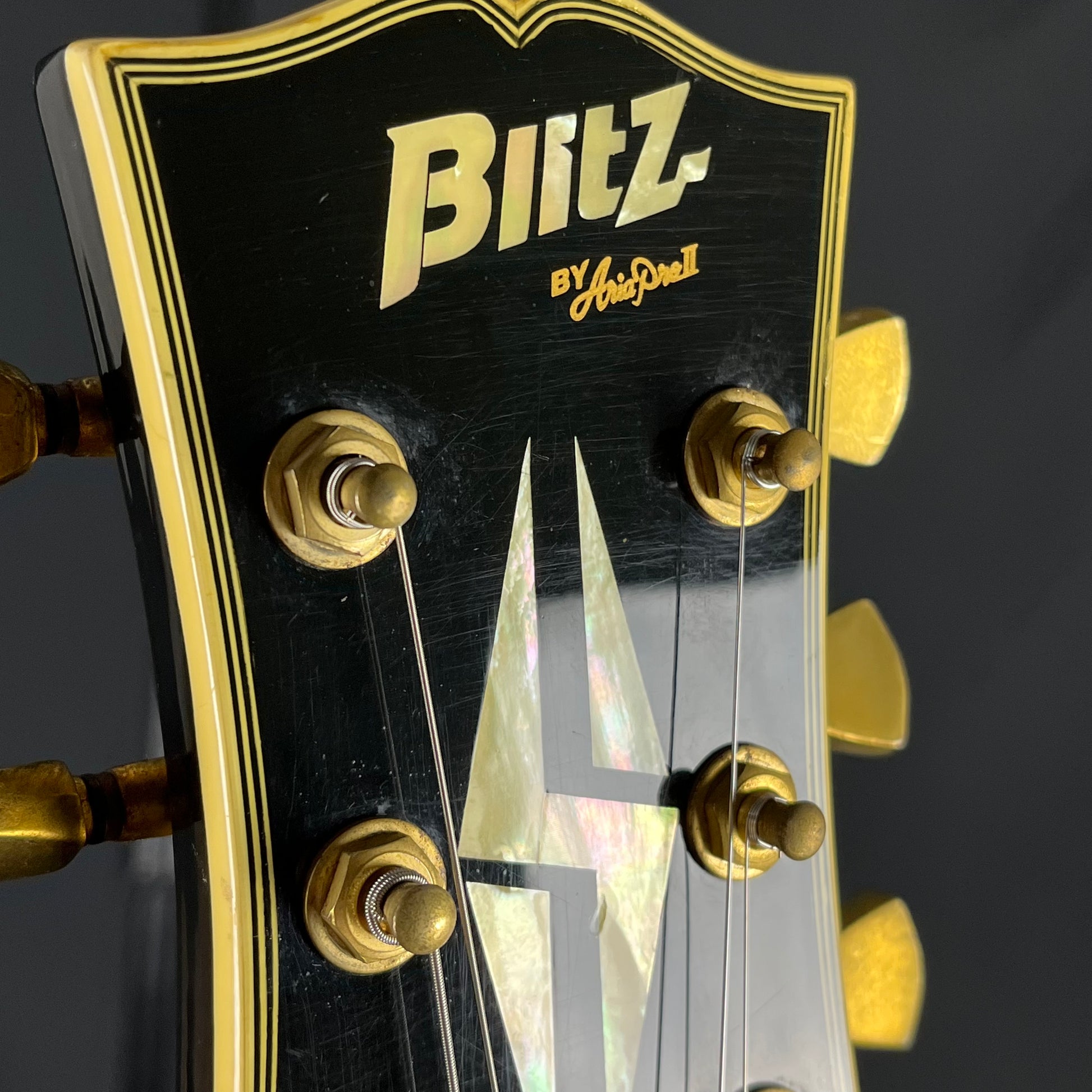 Blitz by Aria Pro II Les Paul Custom
