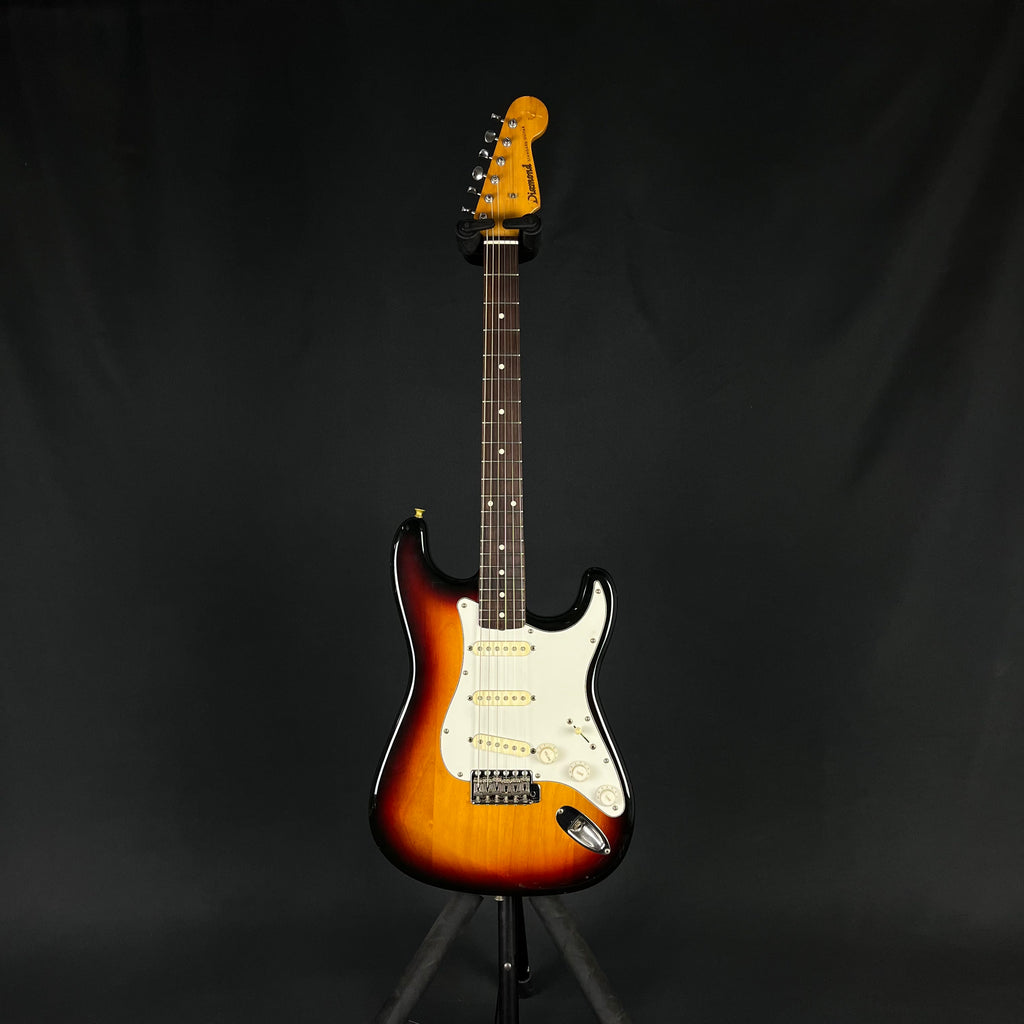 Diamond Strandard Stratocaster