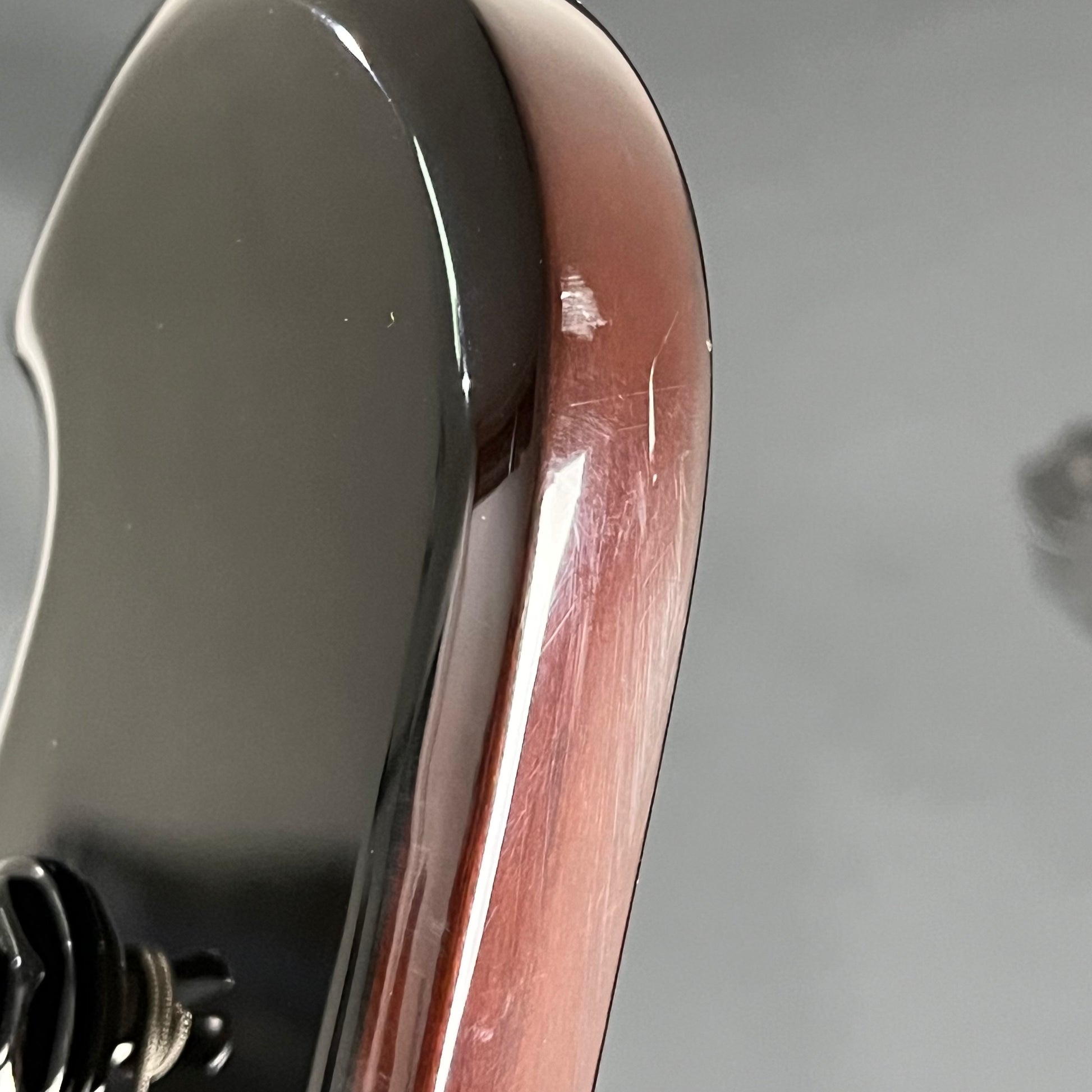 Epiphone Thunderbird E1 VS