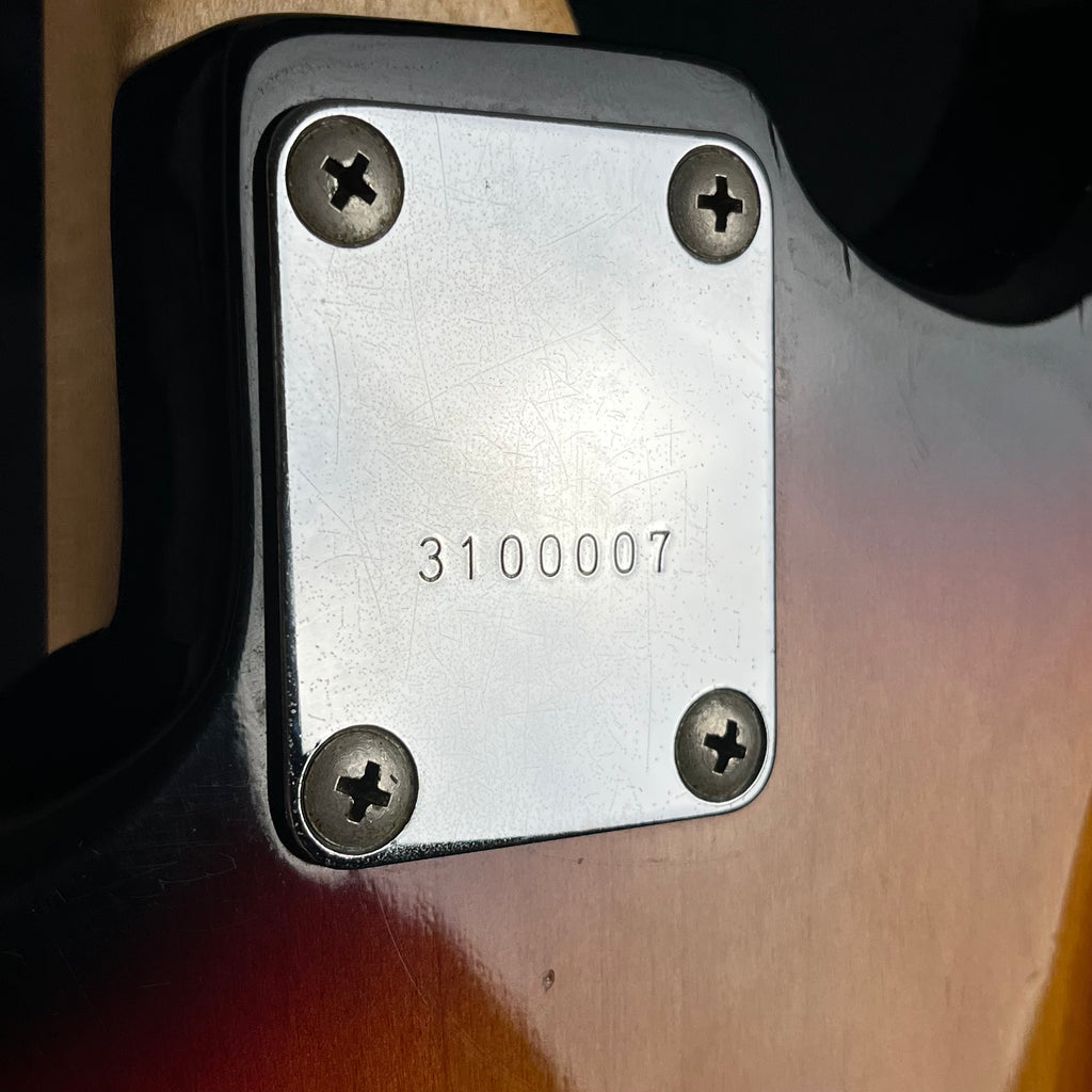 Diamond Strandard Stratocaster
