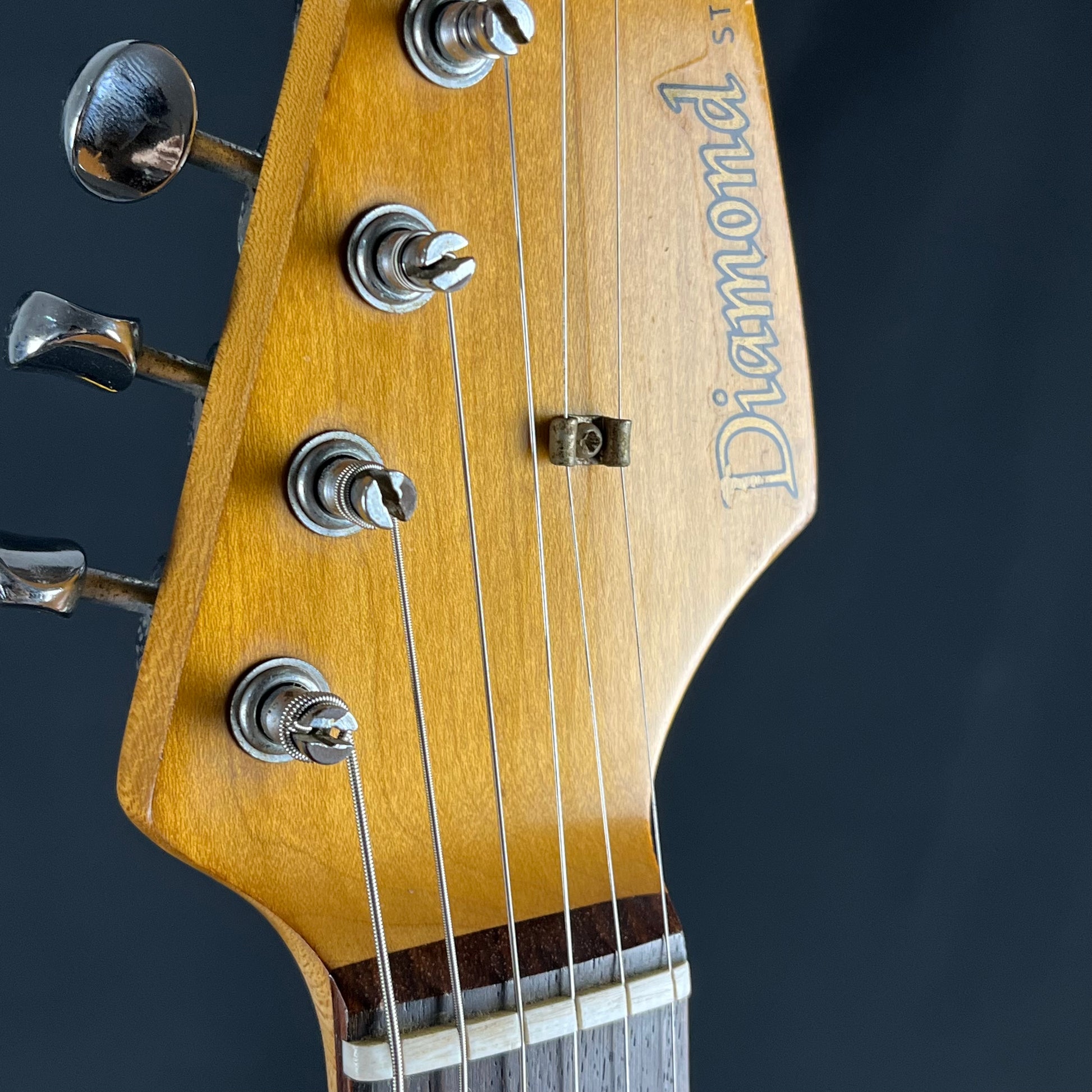 Diamond Strandard Stratocaster