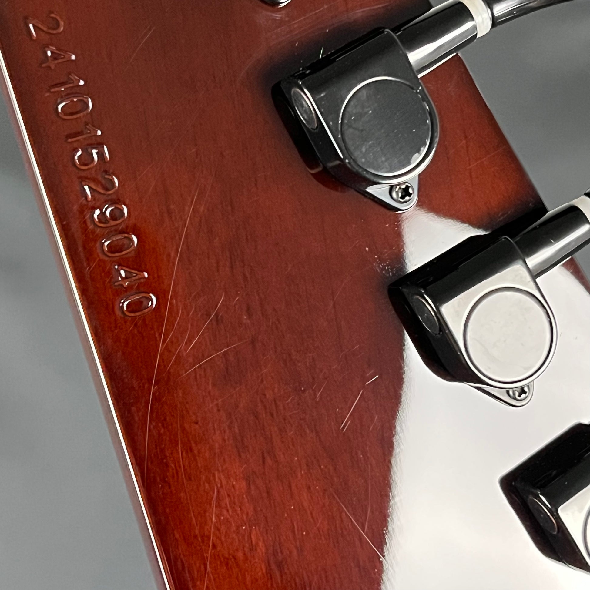 Epiphone Thunderbird E1 VS