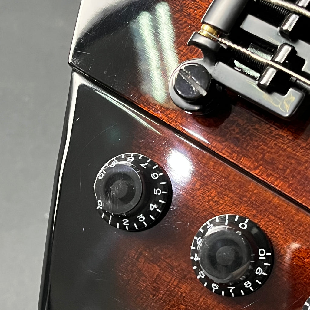 Epiphone Thunderbird E1 VS