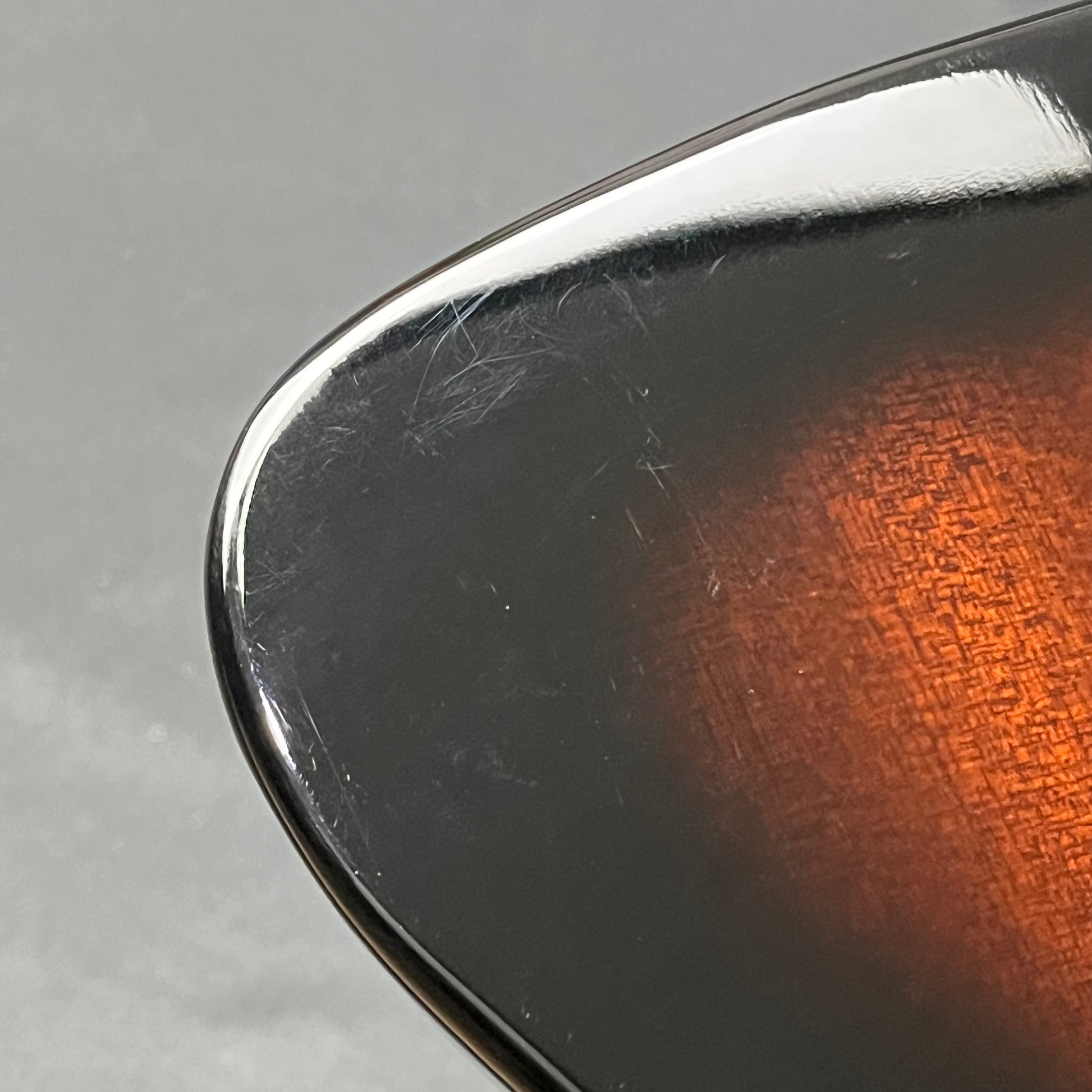 Epiphone Thunderbird E1 VS