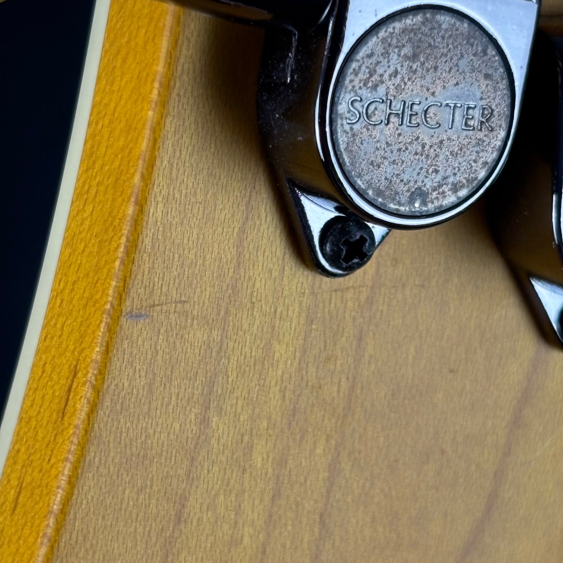 Schecter Omen Extreme-4