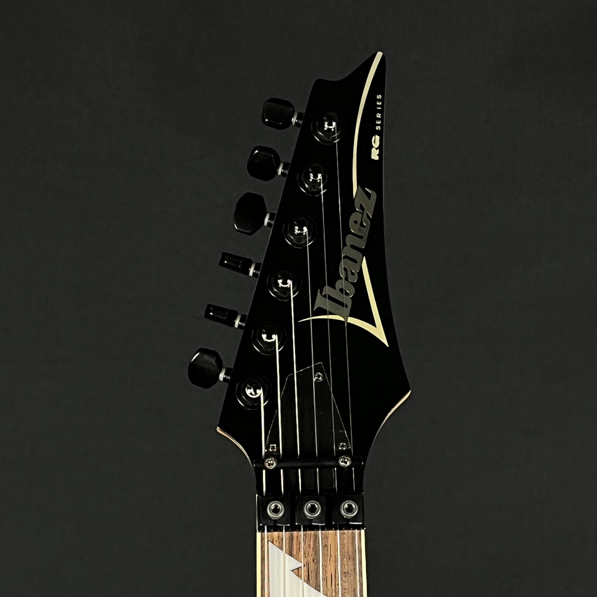 Ibanez RG370DXZ *คอร้าว*