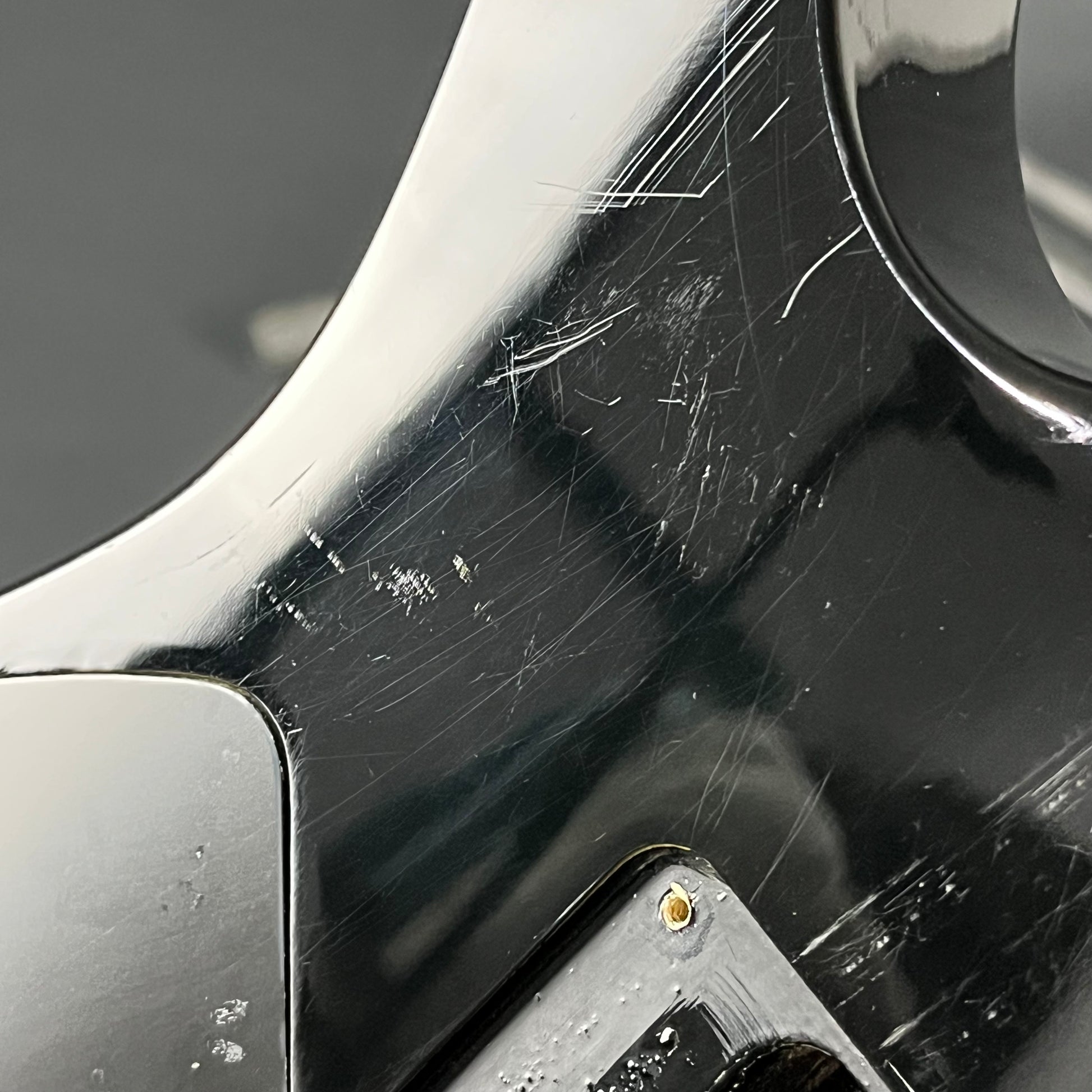 Ibanez RG370DXZ *คอร้าว*